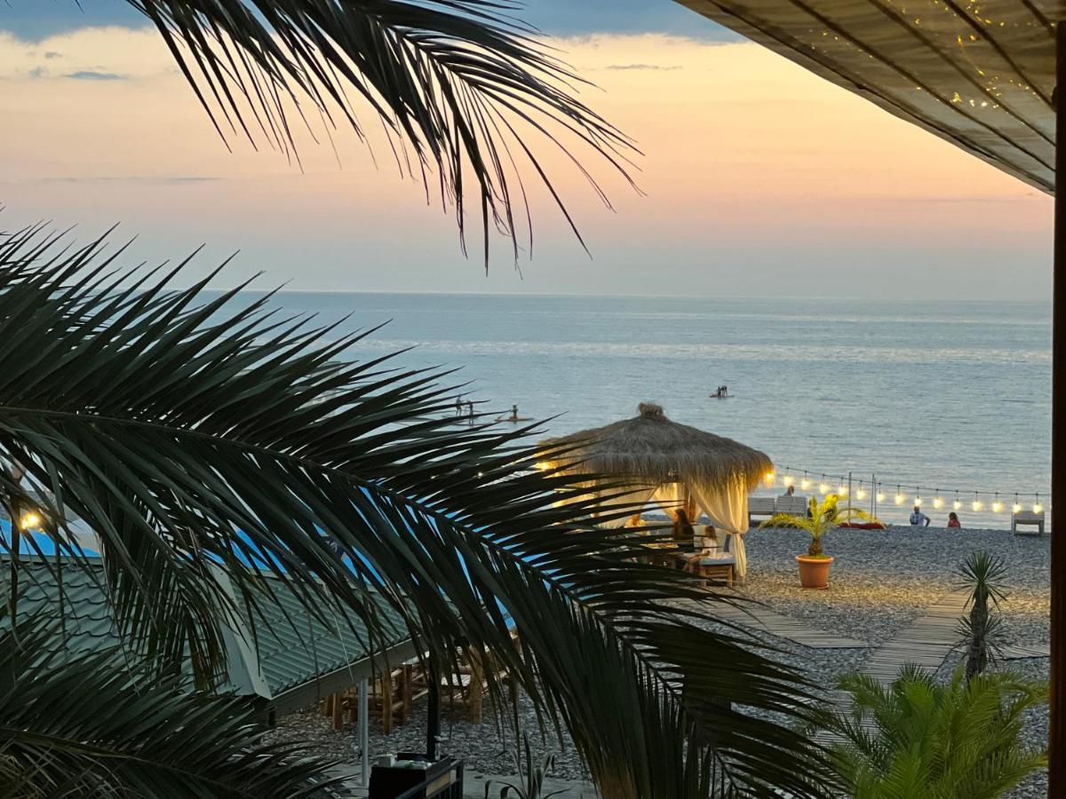 Kvariati Palma Hotel 外观 照片