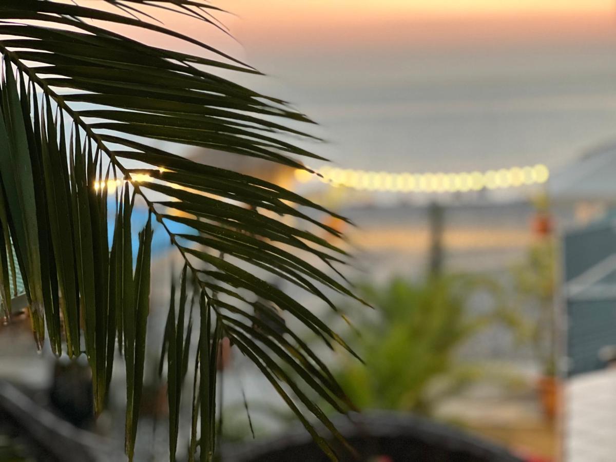 Kvariati Palma Hotel 外观 照片